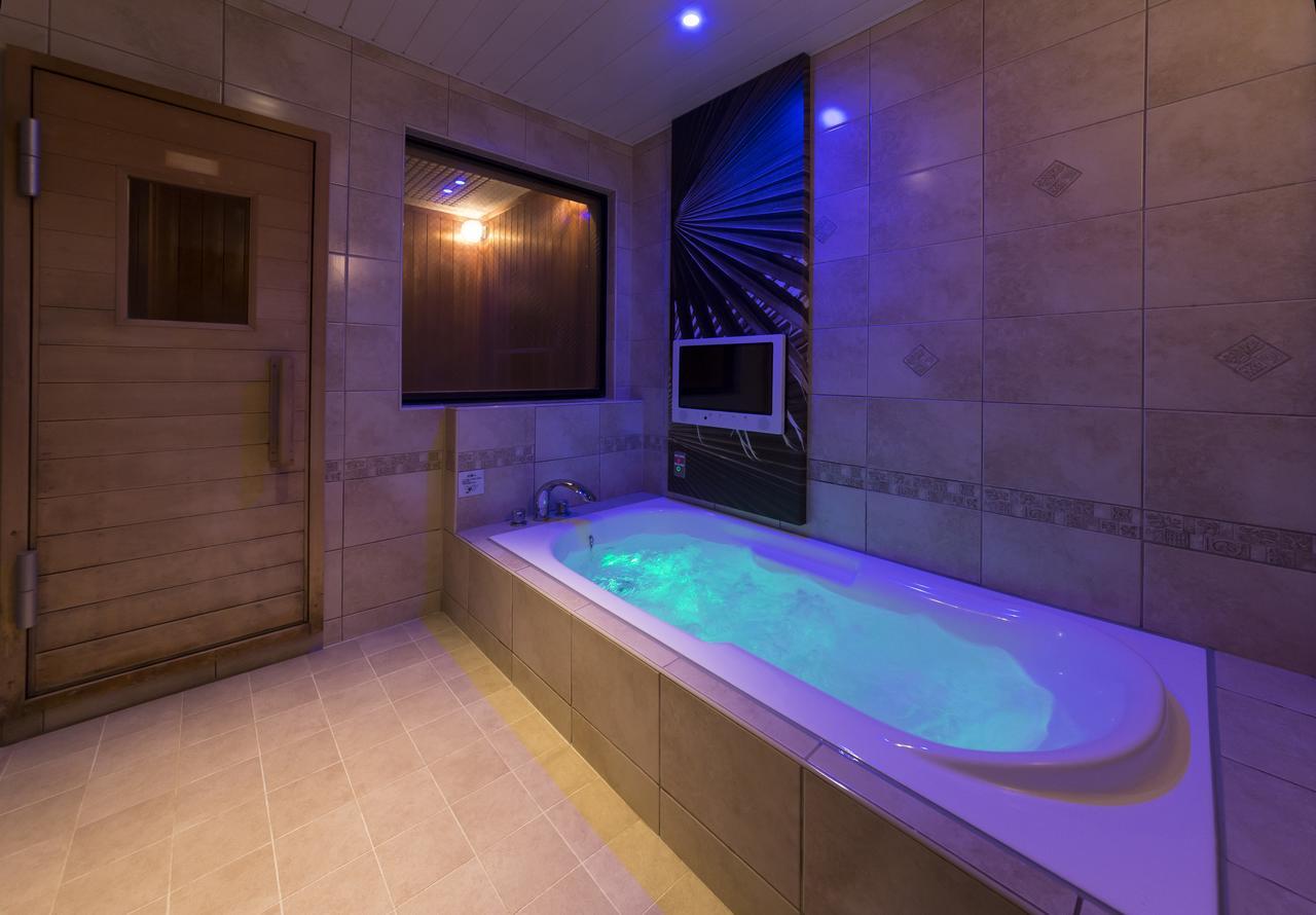 Hotel Plant Garden Resort (Adults Only) Toyokawa Luaran gambar